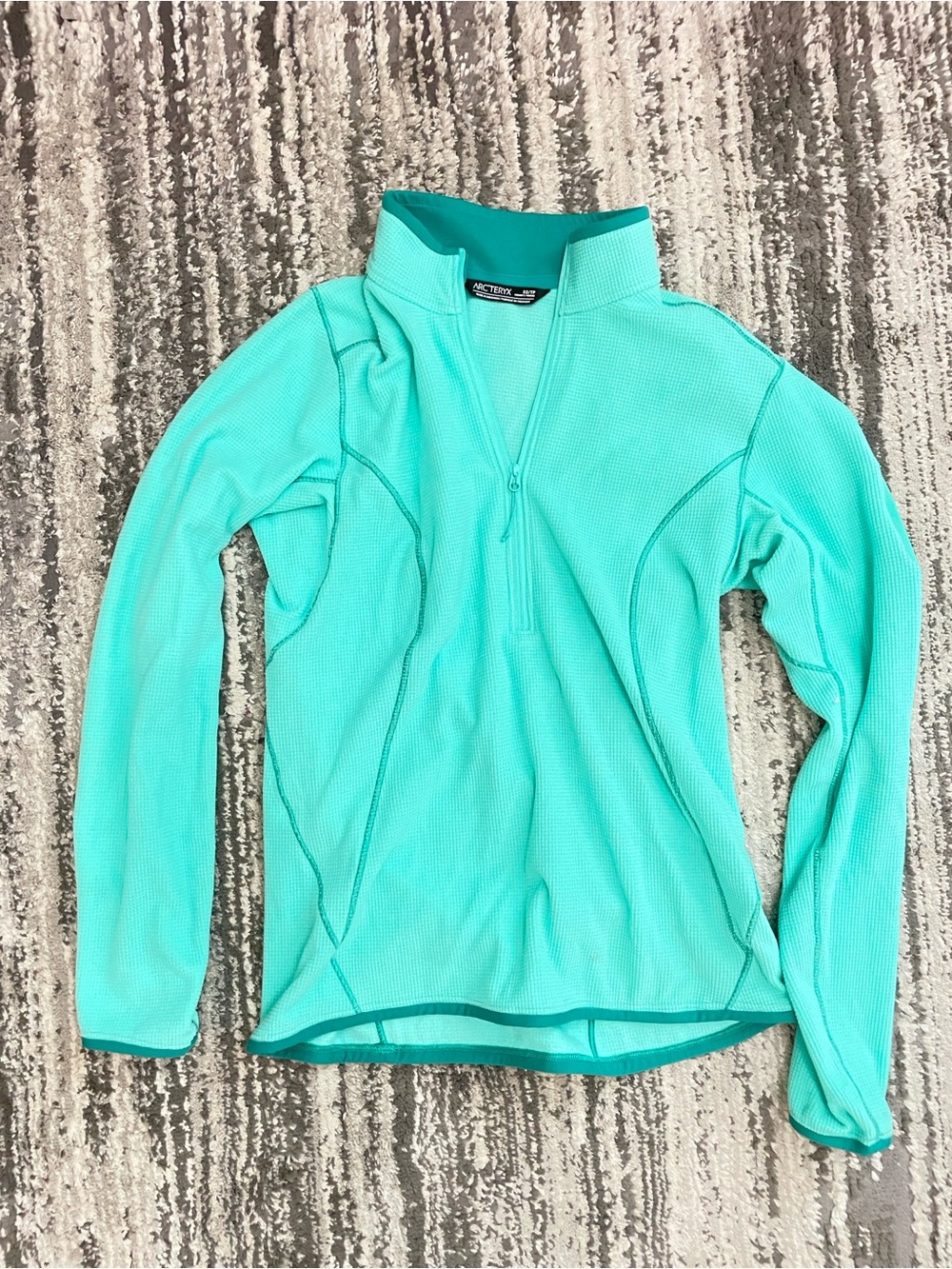 Arc'teryx Women's Teal Quarter-Zip Turtleneck Pullover